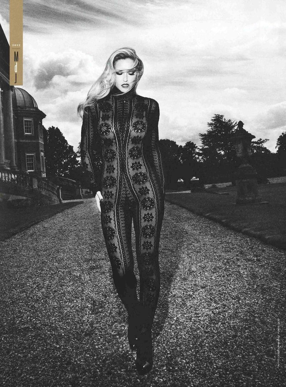 GQ Tijdschrift Duitsland 2012-12 Bar Refaeli