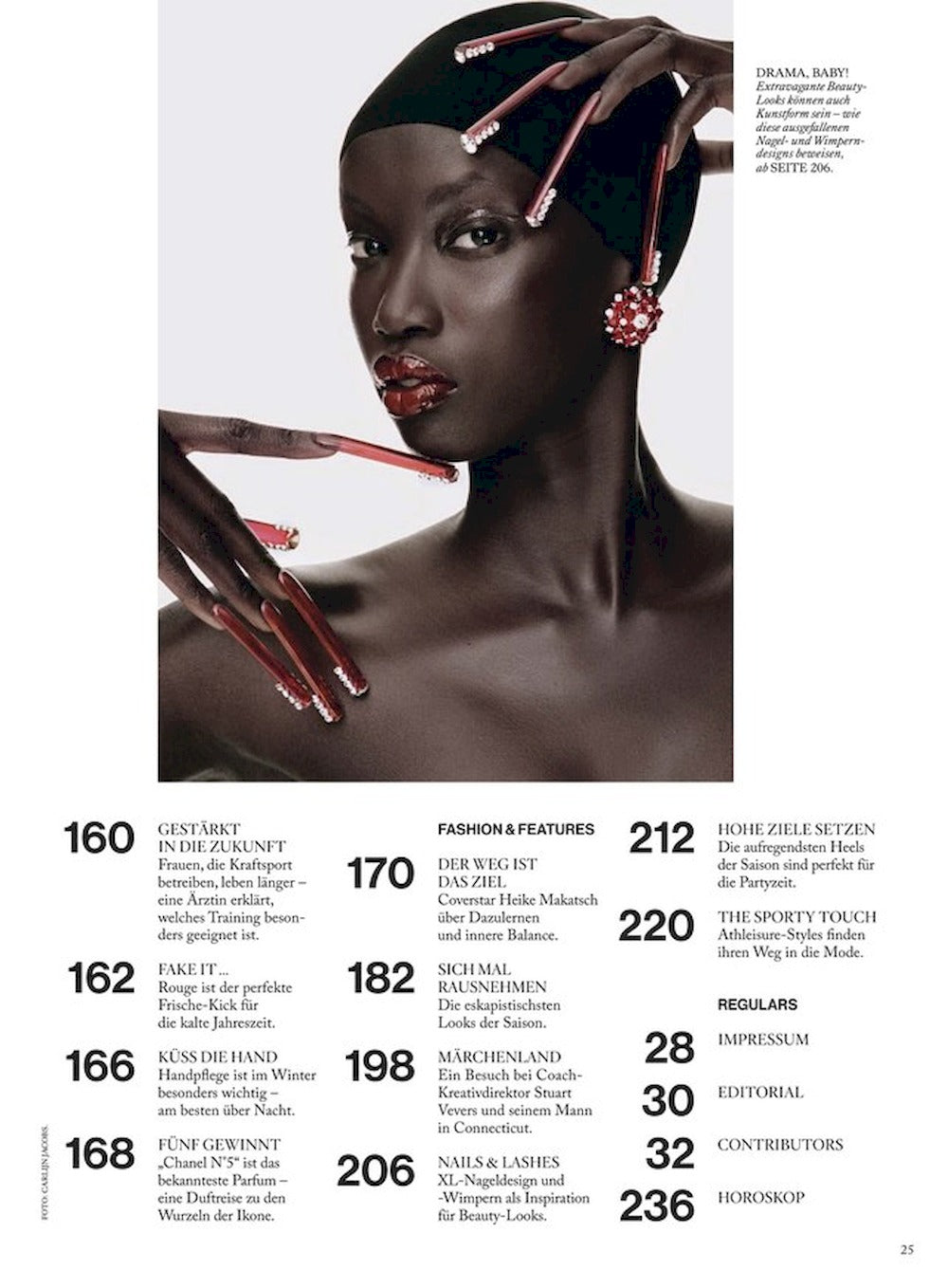 Vogue Magazin Deutschland 2024-12 Heike Makatsch