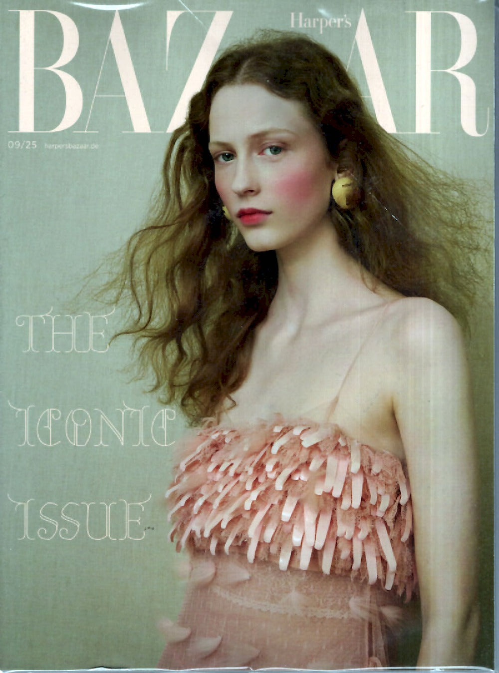 Harpers Bazaar Lehti Saksa 2025-09 Melinda Kiss ACCEPTABLE