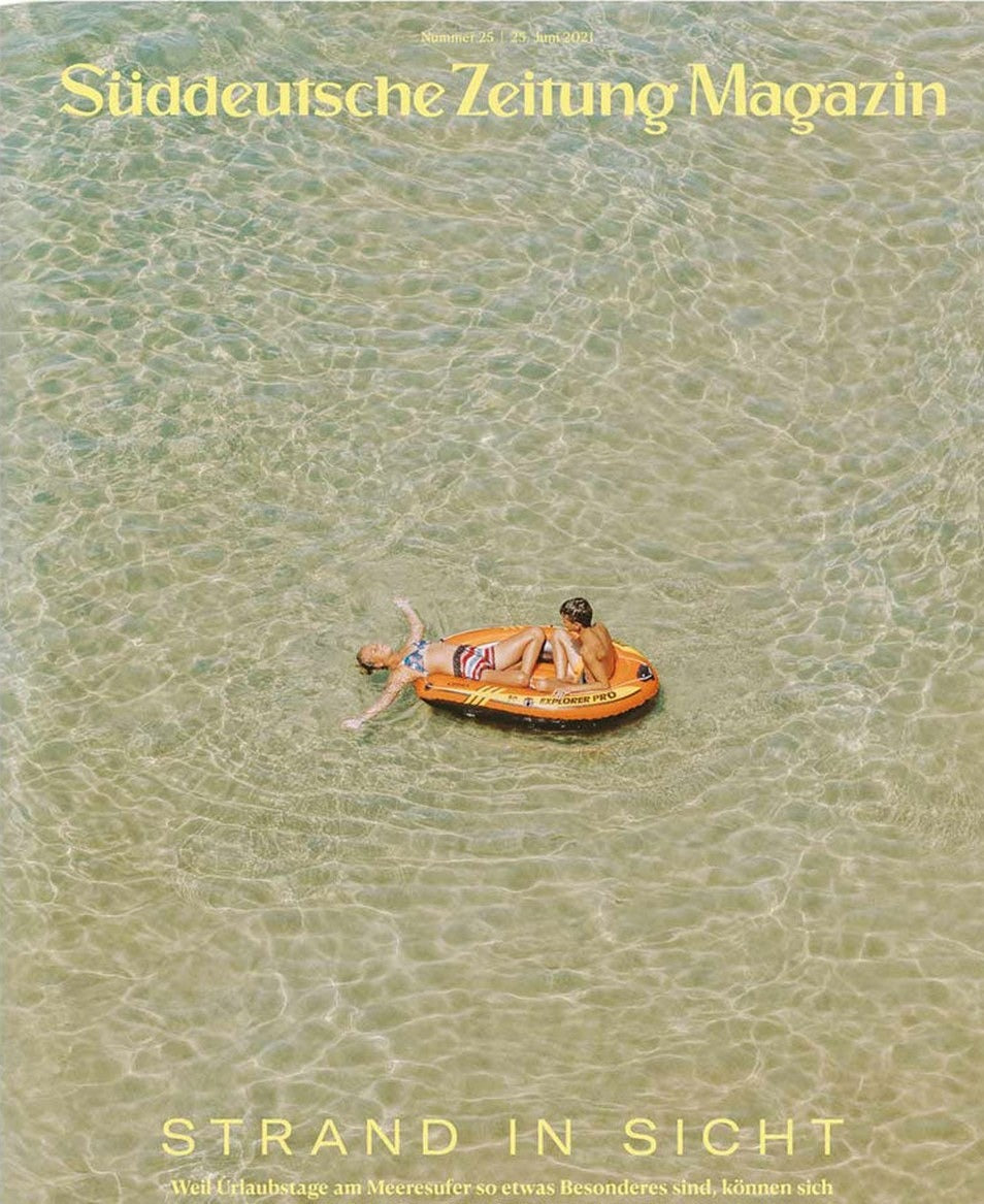 Süddeutsche Zeitung Magazin Deutschland 2021-25 Strandurlaub Sommerreise Schlauchboot