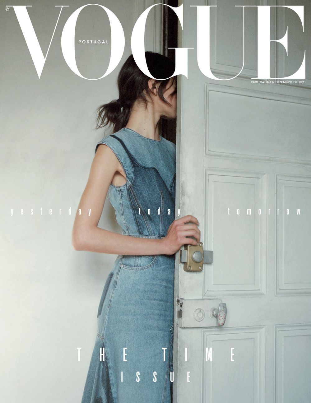 Vogue Magasin Portugal 2021-12+01 Irene Guarenas Originaludgave Cover #3
