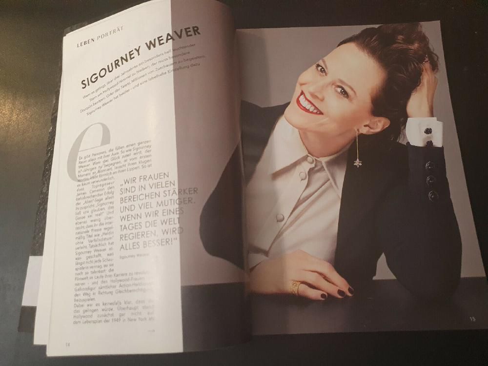 Douglas Magazin Deutschland 2017-01 Sigourney Weaver